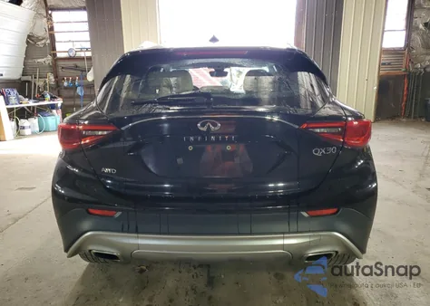 2017 Infiniti Qx30 Base from USA, damaged, VIN SJKCH5CR8HA033036
